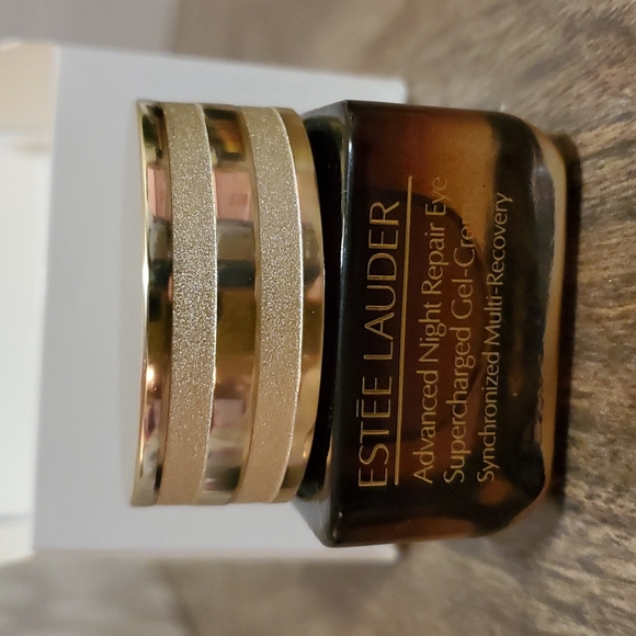 Estee Lauder Advanced Night cream - Picture 1 of 4